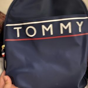 Tommy hifliger medium size backpack